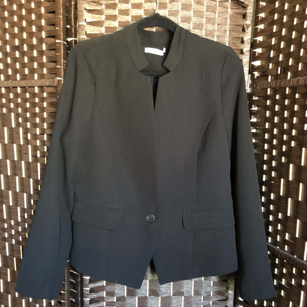 🌟Black Just Fab blazer - Like New🌟